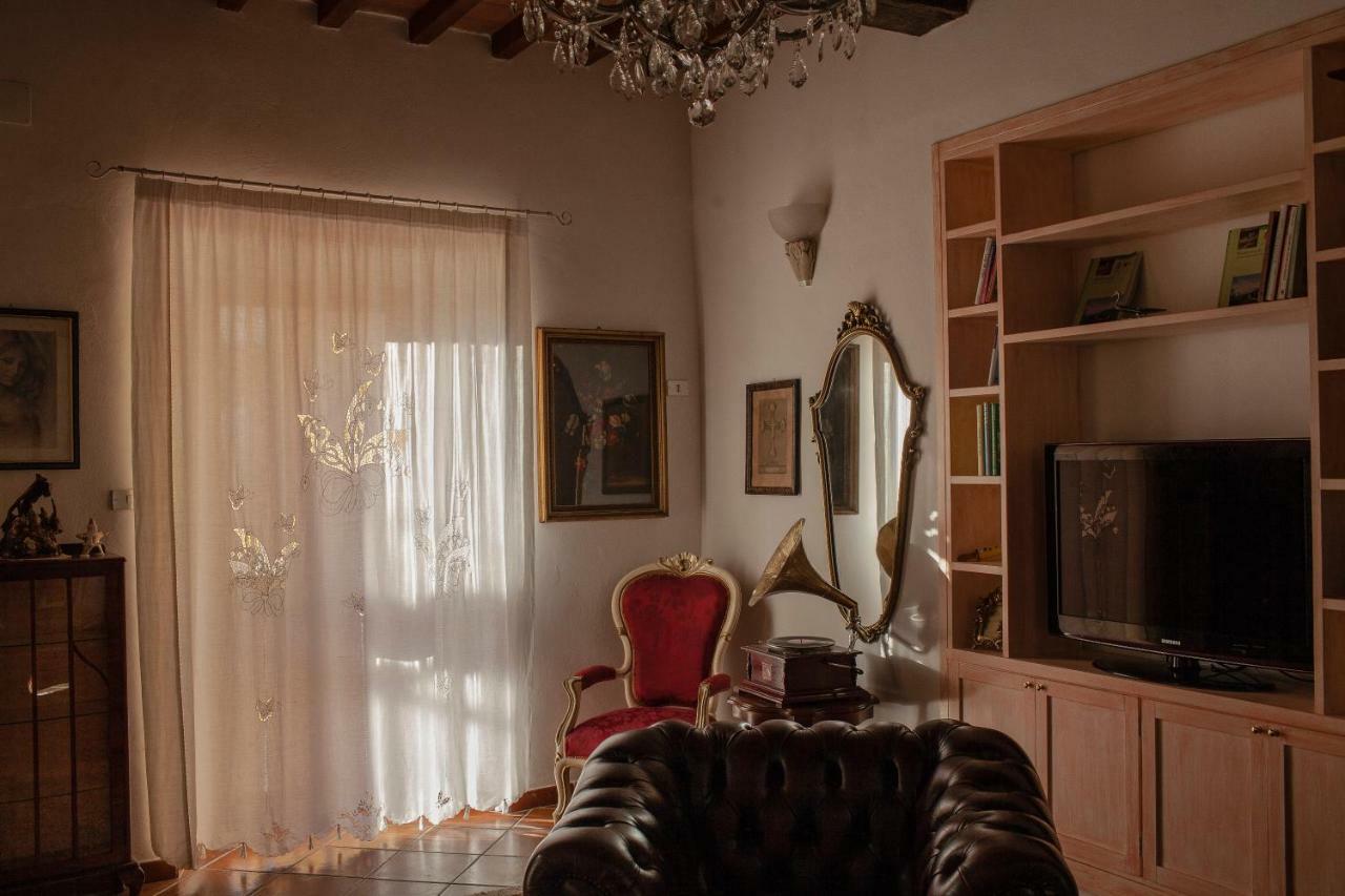Borgo Della Rocca Bed & Breakfast Montemurlo Luaran gambar