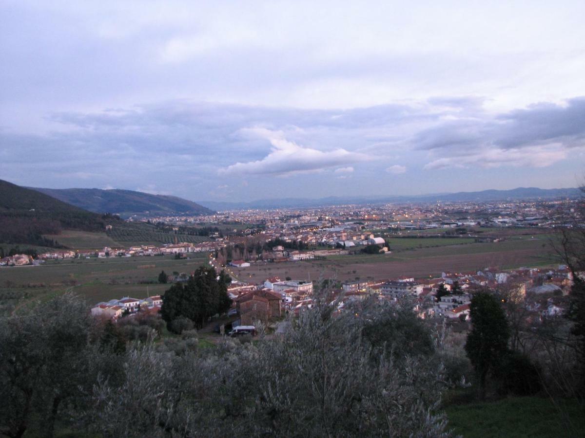 Borgo Della Rocca Bed & Breakfast Montemurlo Luaran gambar