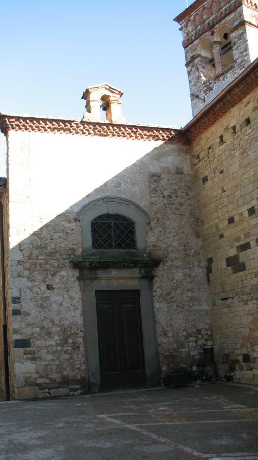 Borgo Della Rocca Bed & Breakfast Montemurlo Luaran gambar
